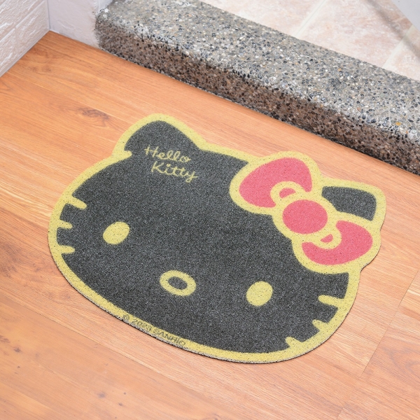 Hello Kitty 造型刮泥絲圈地墊-黑